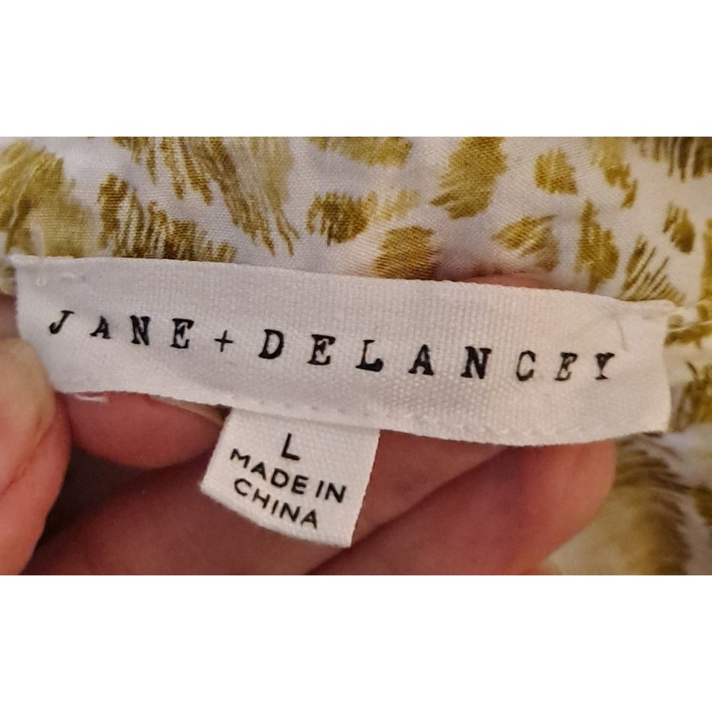 Large Giraffe Shirt By Jane And Delancey Button Down Tie Front Short Sleeve - Picture 7 of 7